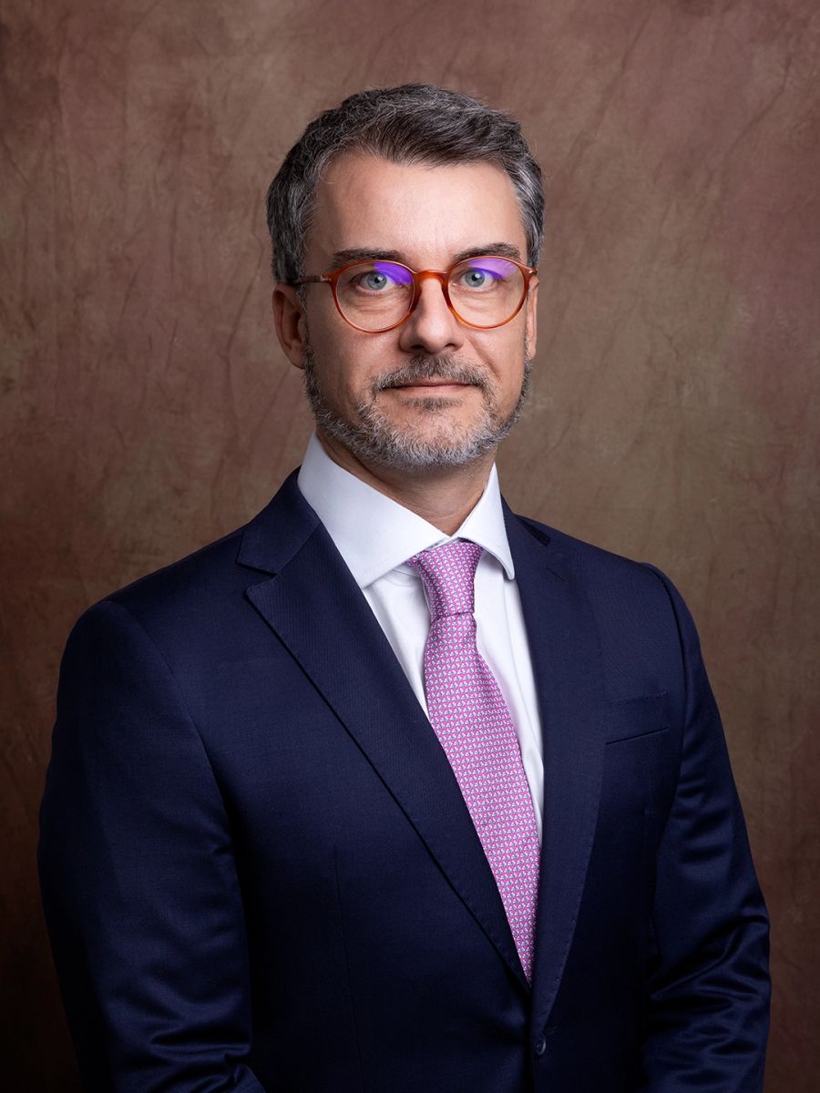 Retrato profissional de advogado, feito no escritório em São Paulo.